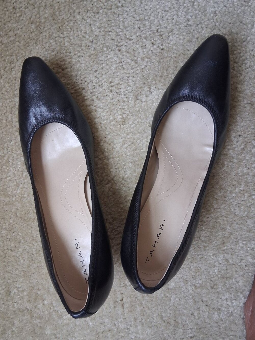 Tahari Brett Black Leather Pointed Toe Pumps Dress Heels 6.5M